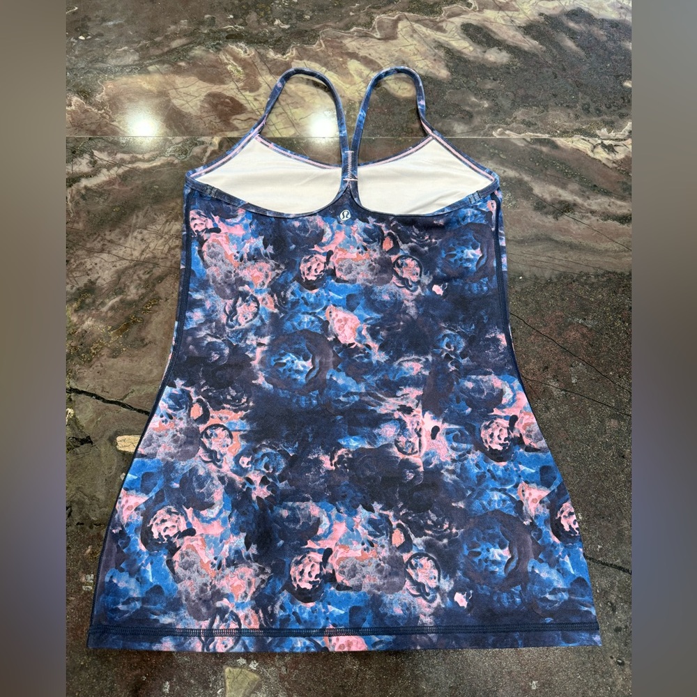 🩷LULULEMON- Women's Power Y Tank with built in bra🩷 - Picture 4 of 7